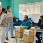 Los integrantes de la Misión de Observación Electoral, de la Organización de Estados Americanos (OEA), visitaron el centro de votación ubicado en el Liceo de Pavas en San José.